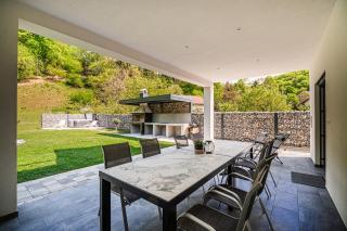 Villa Loti Apartment With Private Hot Tub - 3