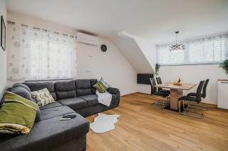 Villa Loti Apartment With Private Hot Tub - 6
