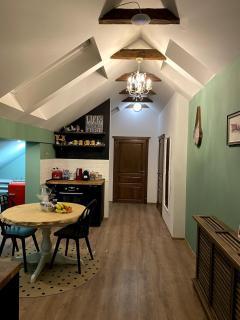 Nikolas Haus Premium Historic Center Stay & Free Parking - 4