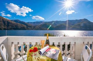 Villa Larius Balcone - 0