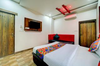 FabHotel Ceerock - 8