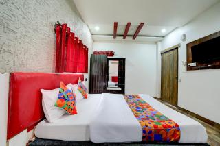 FabHotel Ceerock - 5