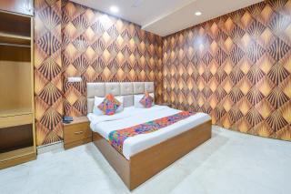 FabHotel Royal Residency Sector 11 - 9