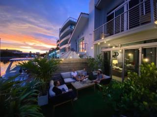 Miami Waterfront 2,800 sq ft Art Loft - 2