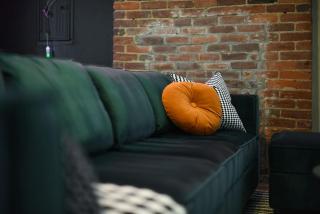 Netflix+BBQ+Free Parking Near Shops in East Liberty - 3