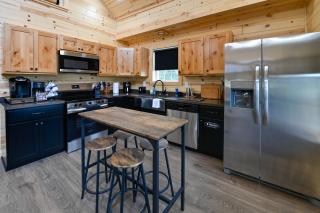 Pet-Friendly Home w/ Hot Tub & Yard in Willisburg! - 6