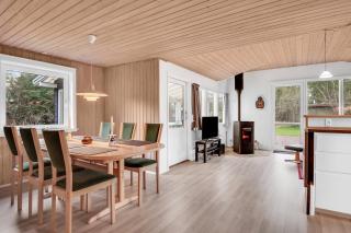 Cozy Cottage With 600 M To The Beach - 5