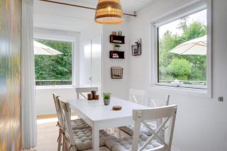 Cozy Cottage Near The Beautiful Rågeleje Beach - 1