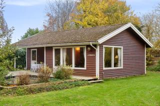 Cozy Summer House By Stevns Klint And Rødvig - 0