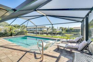 Waterfront Gulf Escape with Pool, Kayaks & Canal Views - Triton Temptation - Roelens - 9
