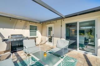 Waterfront Gulf Escape with Pool, Kayaks & Canal Views - Triton Temptation - Roelens - 3