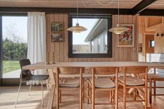 Beautiful Summer House Near The Water - 1