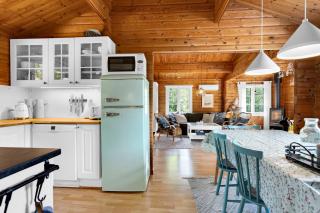 Beautiful Log House By Nature And Beach - 1