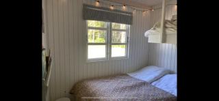 Idyllic Summer House At The Waters Edge - 7
