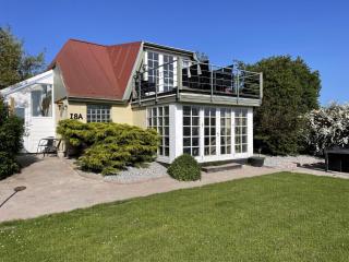 Child-Friendly Cottage With Large Indoor Pool - 4