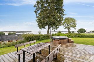 Lovely New-Built Cottage Near Sea - 7