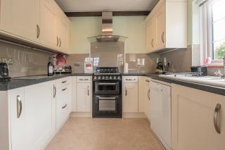 Tides Reach - Dinas - 2