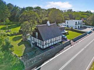 Cottage With Breathtaking Sea And Cliff Views - 2