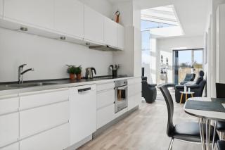 Modern Summer House With Fantastic Skylight - 8
