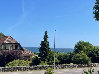 Charming House With Sea View And Large Plot - 6