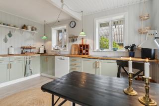 Renovated Family Home In Listed - Close To Sea - 1
