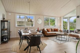 Cosy Summerhouse Near The Waterfront - 1