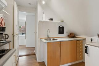 Harborside Apartment With Terrace Bike Shed - 6