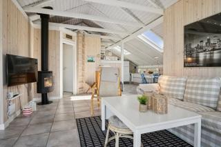 Cozy Summer House In Føns With Sea View - 4
