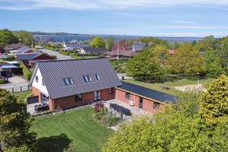 Near Beach And Golf With Multi-Purpose Room - 8