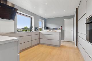 Near Beach And Golf With Multi-Purpose Room - 1