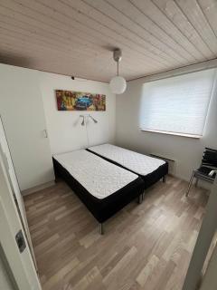 Cozy Holiday Home Close To The Beach - 4