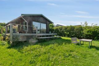 Romantic Retreat Close To The Beach - 6