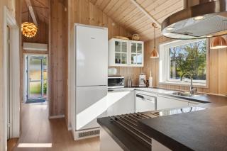 Lovely Summer House With Spa Close To The Beach - 6