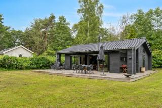 Scenic Summer House In Asserbo - 7
