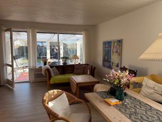 Charming Cottage In Town Near The Beach - 7