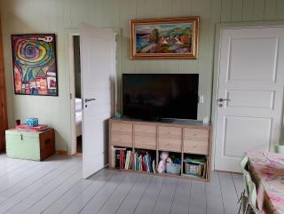 Peaceful Cottage With View Near Fjord Trails - 8