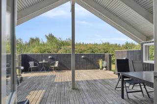 Cozy Cottage Near Beach With Fenced Garden - 5