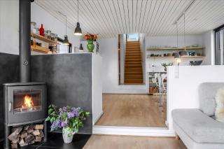 Beautiful House In Fantastic Surroundings - 3