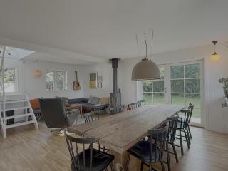 Lovely Year-Round Home With Sea View - 1