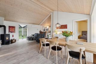 Sunny Fjord Cottage By Ringkøbing Fjord - 4