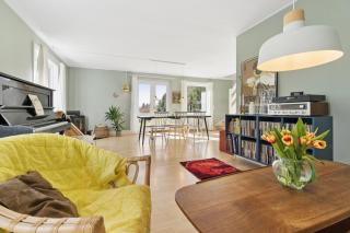 Spacious Holiday Home On A Large Natural Plot - 8