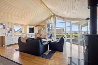 Spacious Holiday Home Near Fjord Beach - 4