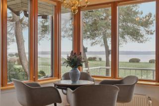 Unique Nature Holiday With Panoramic Water Views - 1