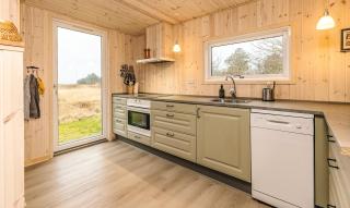 Cozy Holiday Home With View Of Lyngs Drag - 1