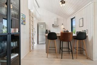 Modern Holiday Home Near Beach And Nature - 2