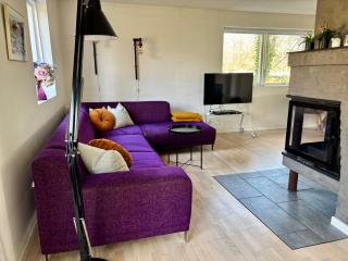 Bright Holiday Home In Green Surroundings - 7