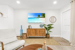 Casa Palm Serenity I Pool Mins to the Beach! - 1