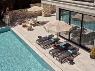 4-Bedroom Private Villa Sea view & Swimming pool - 2