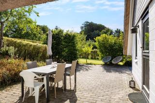 Idyllic Summer House With Sea View - 2