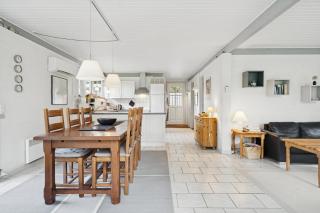 Well-Designed House In Scenic Surroundings - 4
